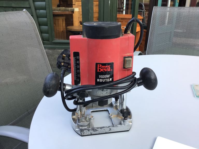 Small router 