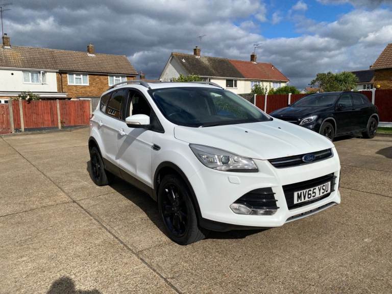 Ford, KUGA, Hatchback, 2015, Manual, 1997 (cc), 5 doors