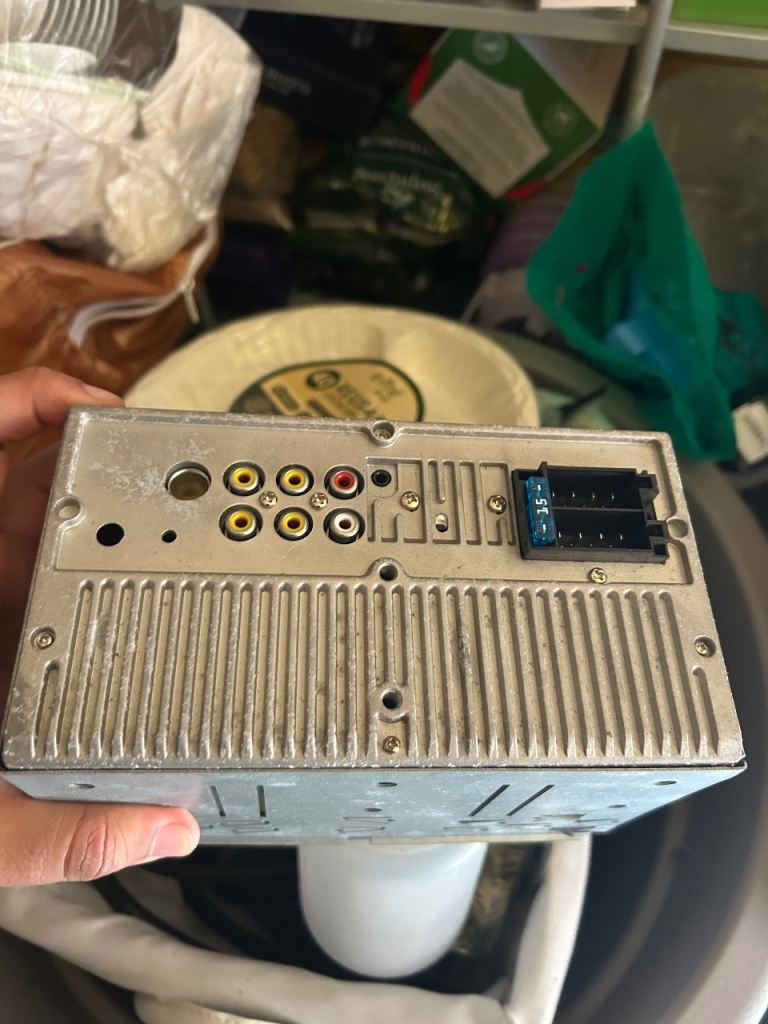 MP4 audio and video player for cars