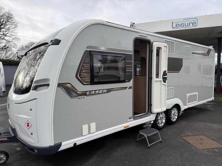 COACHMAN LASER 675, 4 BERTH CARAVAN WITH ISLAND BED, ALDE, SOLAR
