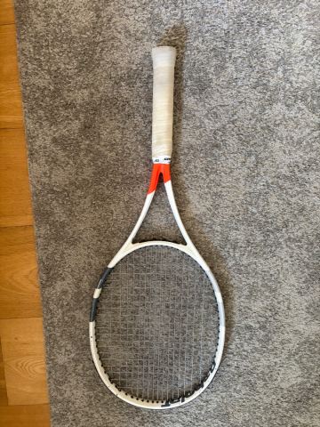 Yonex Ezone DR100 300g grip 4, £75.00 for Sale in Sidcup, London