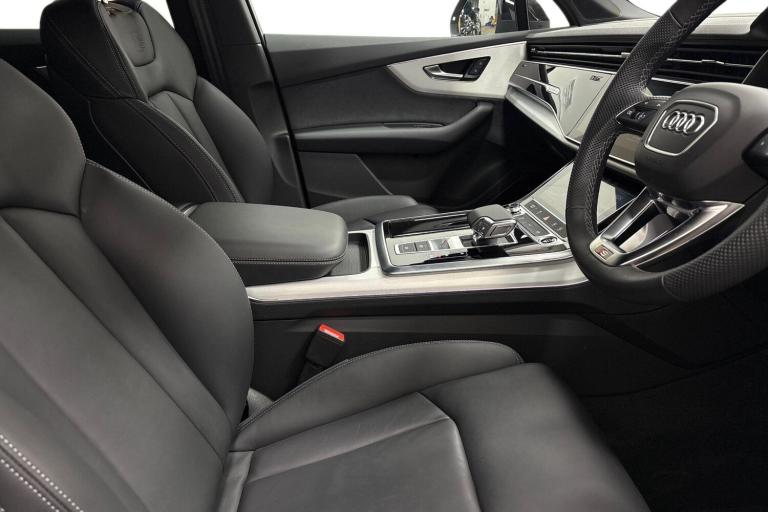 2025 Audi Q7 SUV  S line 50 TDI quattro 286 PS tiptronic SUV DIESEL Automatic