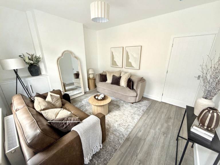 2 Bedroom renovated Terrace