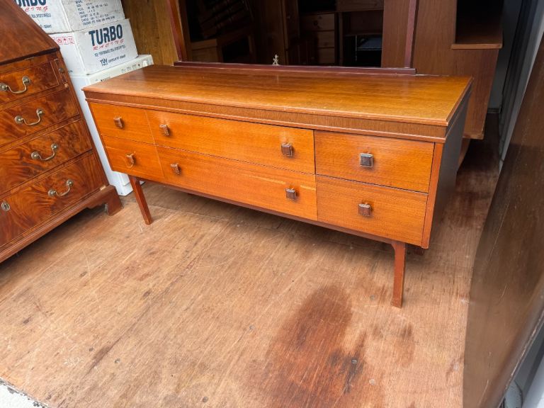 vintage sideboard dressing table possible Delivery