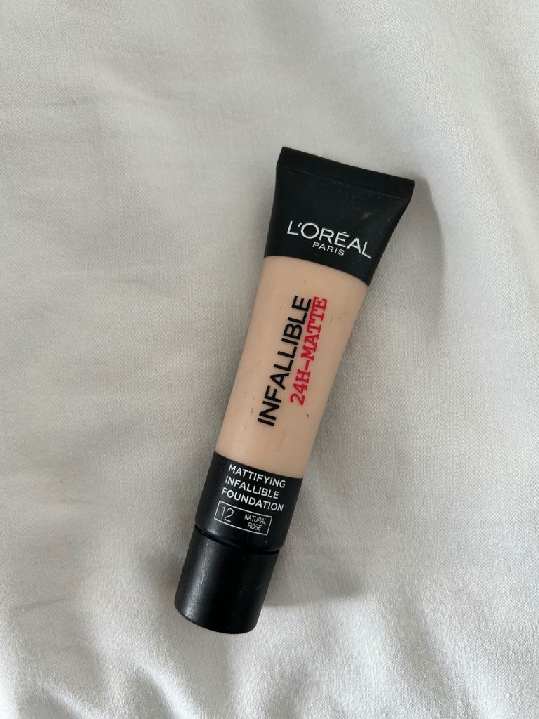 L'Oreal Infallible 24H-Matte Foundation - Shade 12