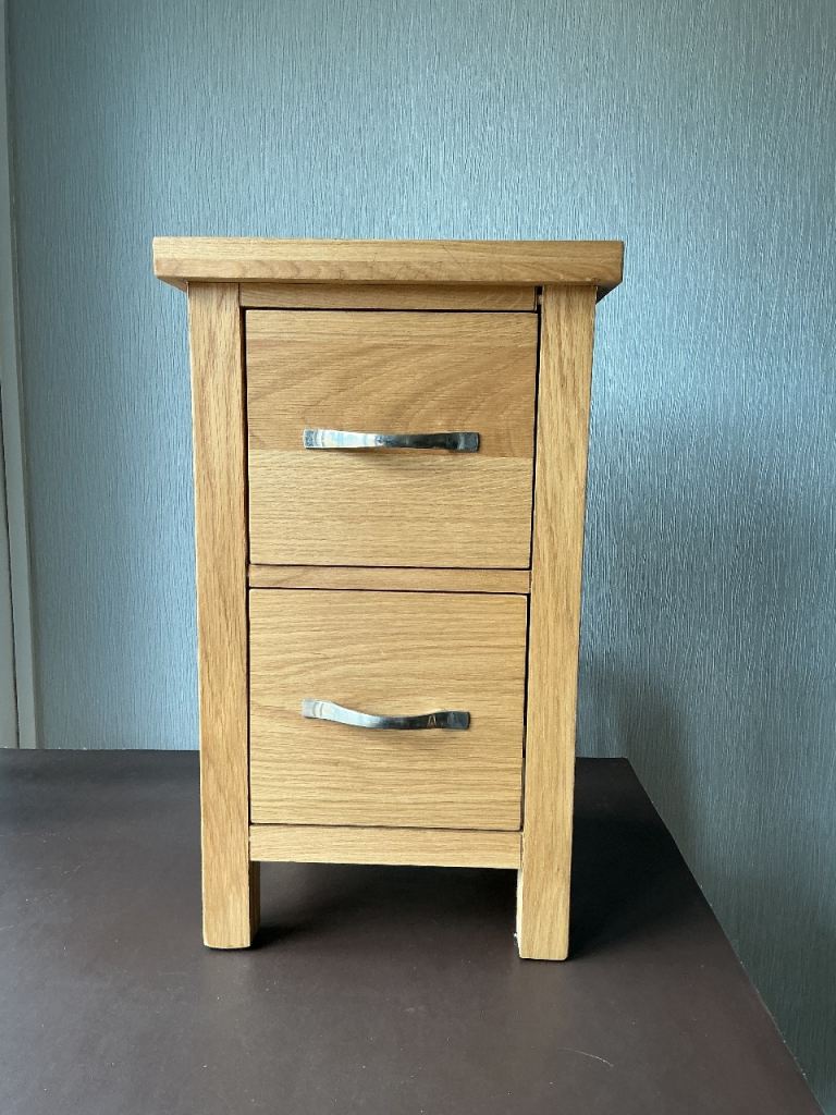 LONDON  OAK  SLIM  BEDSIDE  TABLE  (Roseland Furniture)  