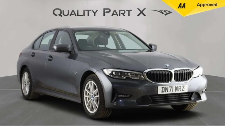 2022 BMW 3 Series 2.0 330e 12kWh SE Pro Saloon 4dr Petrol Plug-in Hybrid Auto Euro 6 (s/s) (2 Sal...
