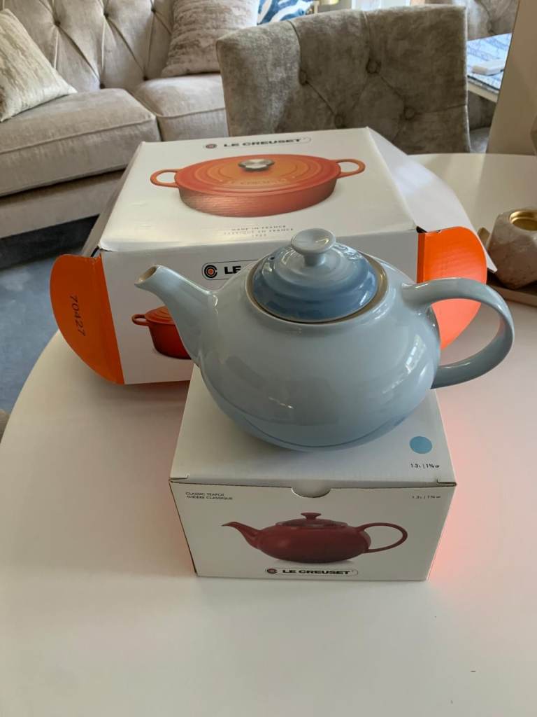 Le Creuset Teapot-Coastal Blue