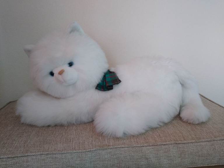 Large White Fluffy Cat - Cuddly Toy