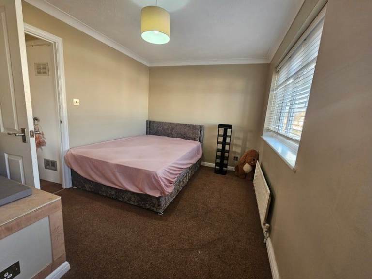 Lovely Bedroom for renting