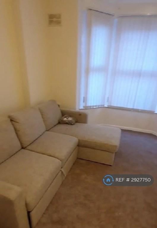 1 bedroom flat in Melville Road, Coventry, CV1 (1 bed) (#2927750)