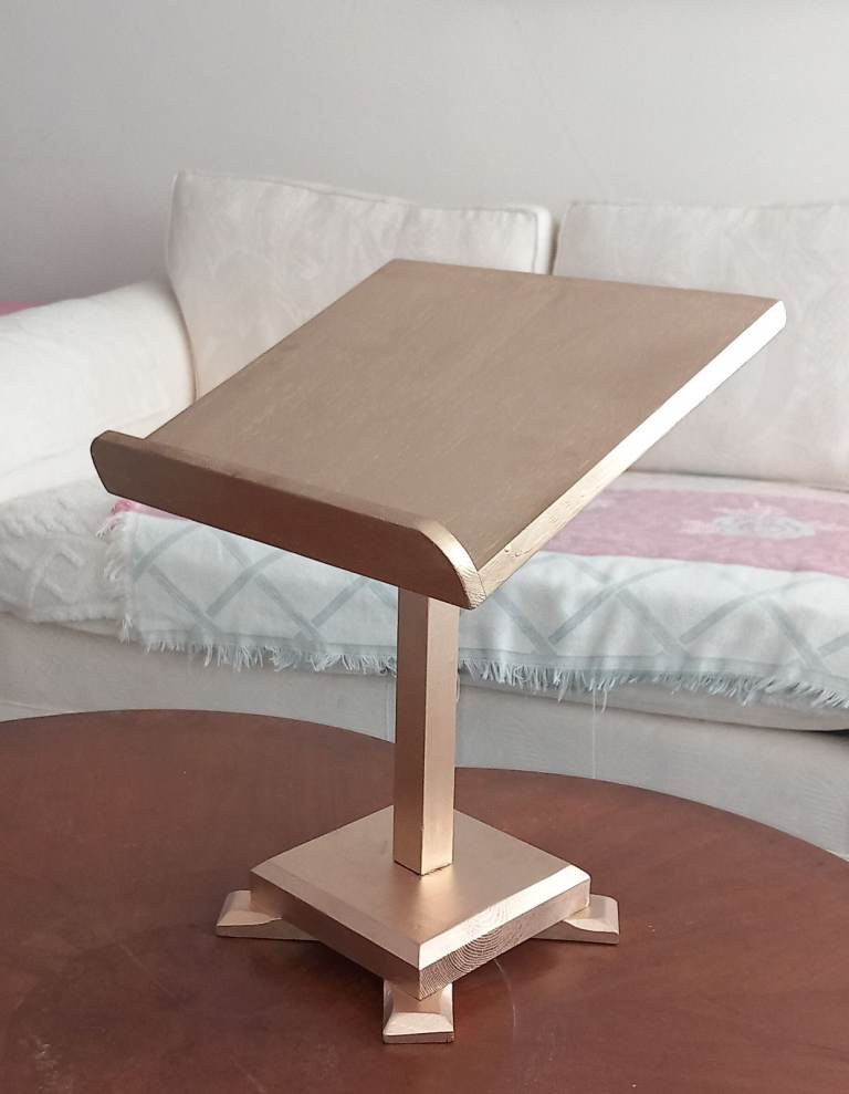 Gorgeous tabletop wood LECTERN in metallic gold!  A perfect book holder & special occasion display.