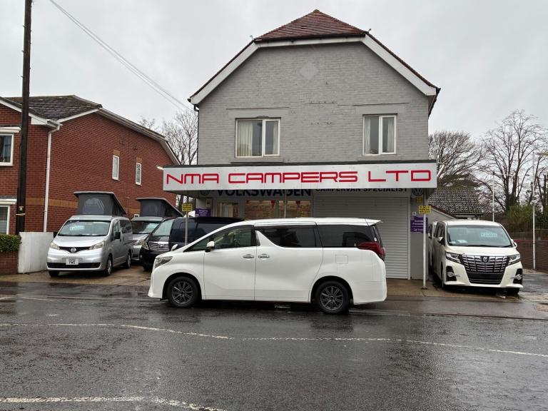 2015 Toyota Alphard 2.5 PETROL AUTOMATIC 2015 NEXT GENERATION NEW SHAPE AIR CON