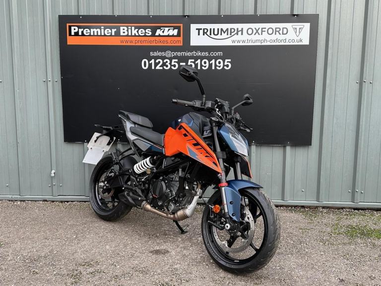 Stunning One Owner 2025/75 KTM Duke 125 Motorcycle 
