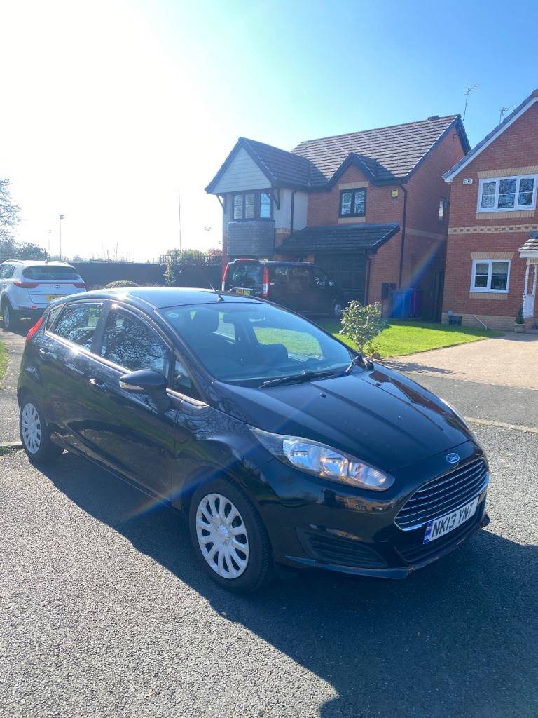 Ford, FIESTA, Hatchback, 2013, Manual, 1498 (cc), 5 doors
