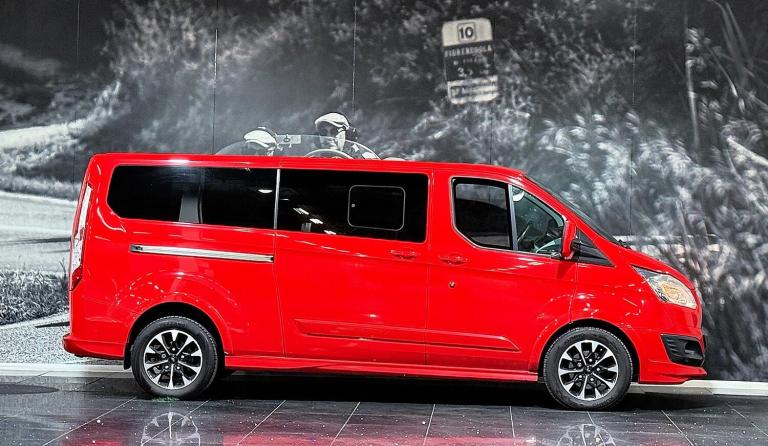 2017 Ford Tourneo Custom 2.0 290 EcoBlue Sport L2 Euro 6 (s/s) 5dr MPV Diesel Manual