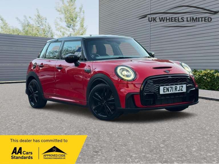  MINI Hatch 2.0 Cooper S Sport Steptronic Euro 6 (s/s) 5dr Petrol Automatic