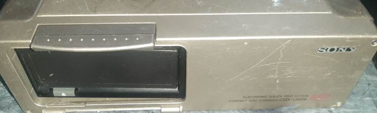Car 6 cd changer Sony 