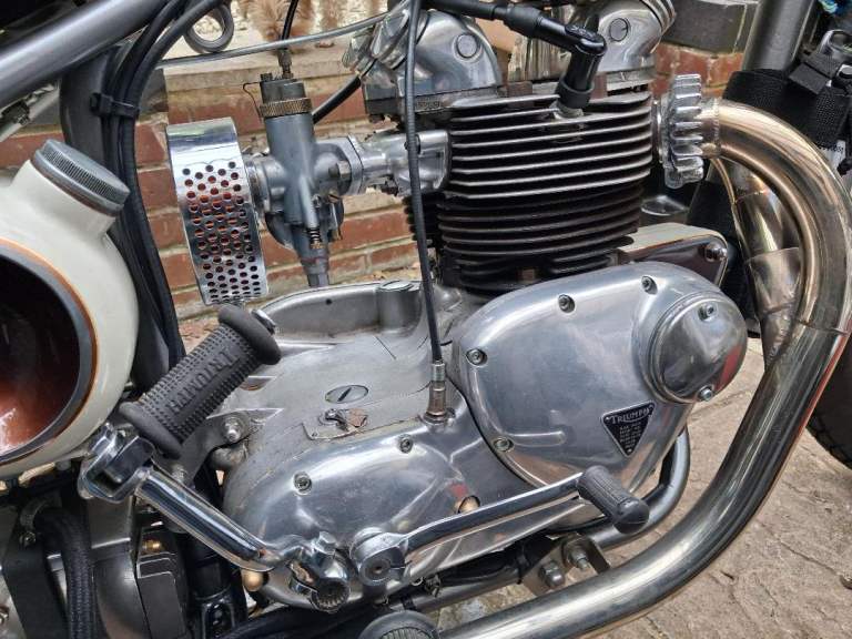 Triumph 3ta chopper,chop,custom