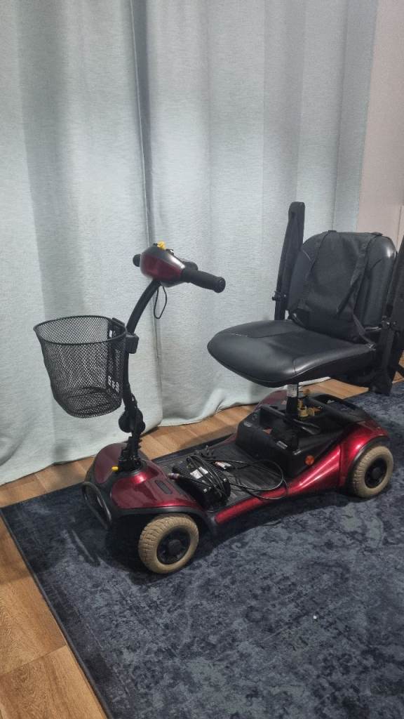 Mobility scooter (Shoprider)