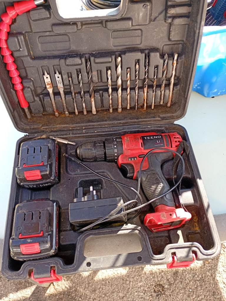 TEENO Cordless Drill Set with 2 Batteries and Charger