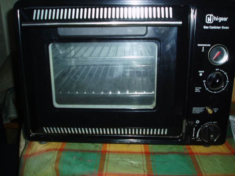 Hi Gear gas cartridge camping oven