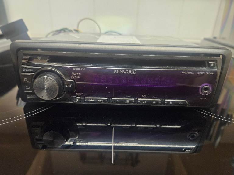 Kenwood cd/aux car stereo