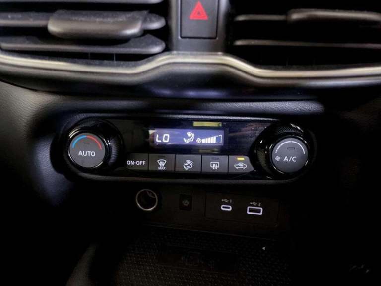 2024 Nissan Juke 1.0 DIG-T N-Connecta Euro 6 (s/s) 5dr Manual SUV Petrol Manual