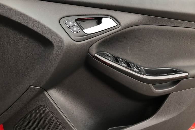 2017 Ford Focus 1.0 EcoBoost 125 Titanium 5dr Auto Hatchback Automatic