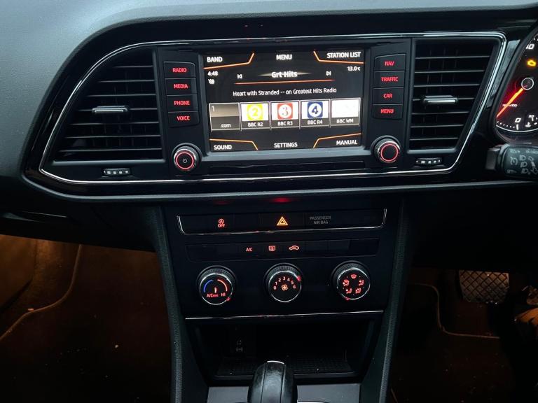 2016 SEAT Leon 1.6 TDI 110 SE Dynamic Technology 5dr DSG HATCHBACK Diesel Automatic