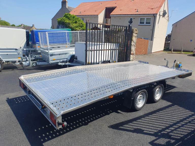 BRAND NEW 4,5M x 2,1M TWIN AXLE CAR TRANSPORTER TRAILER 2700KG