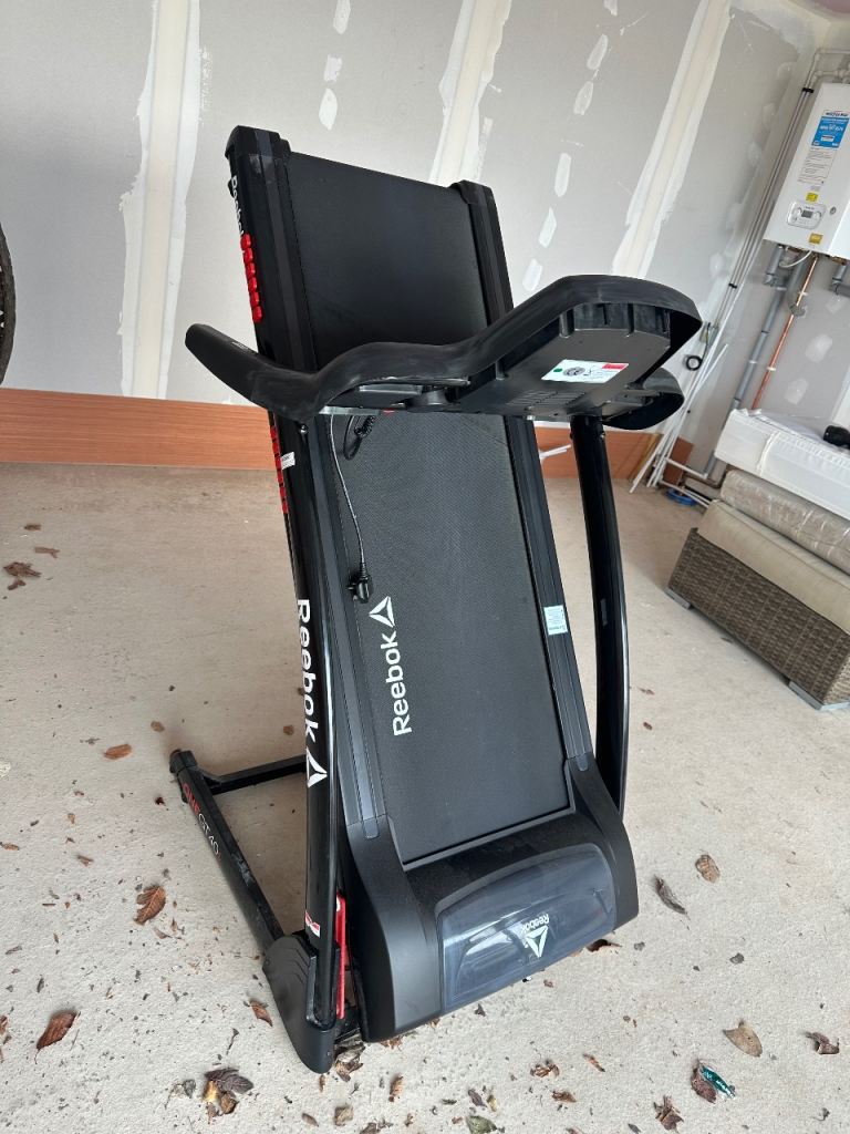 Reebok GT40 Folding Treadmill Great Fully Working Condition