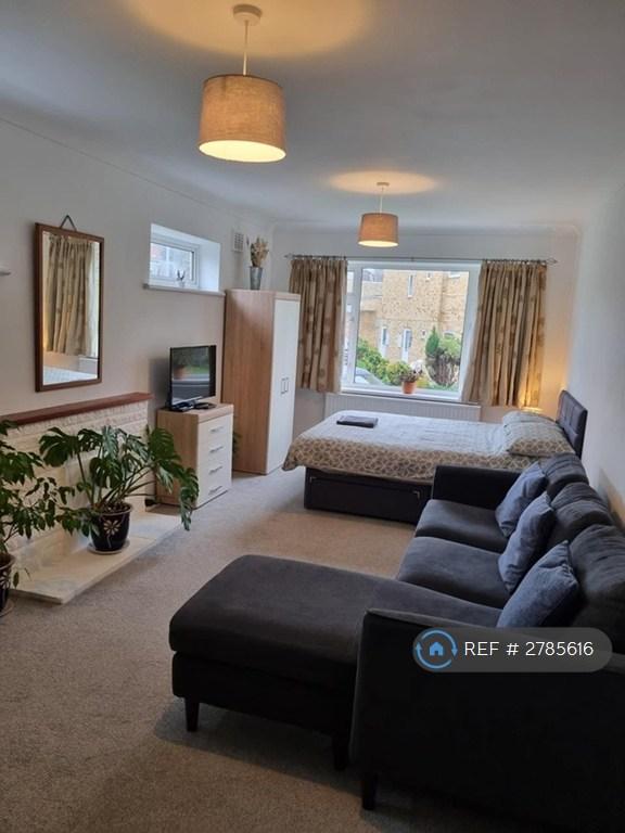 1 bedroom in Sundew Grove, Ramsgate, CT11 (#2785616)