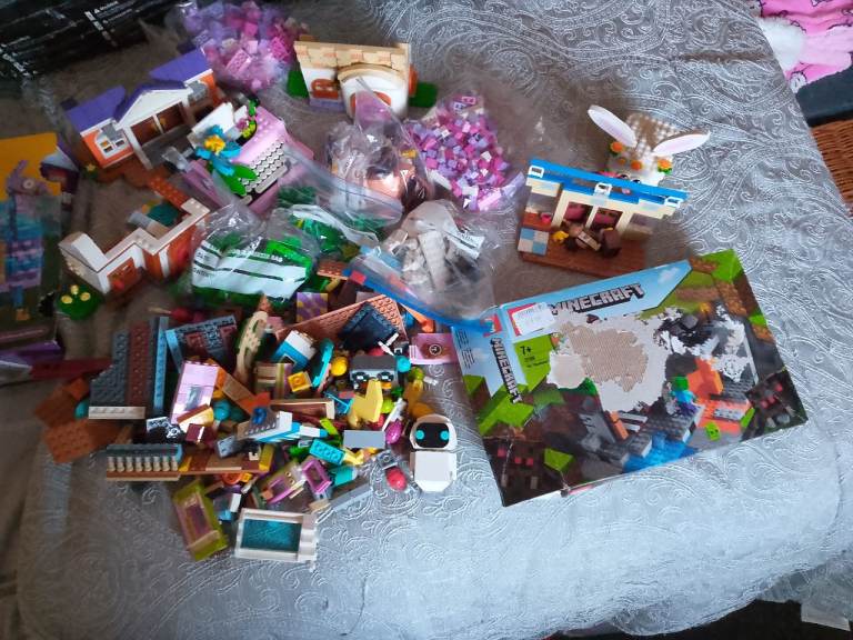 Big Box of LEGO Bricks Inc Minecraft boxed Assorted Sets & Colours