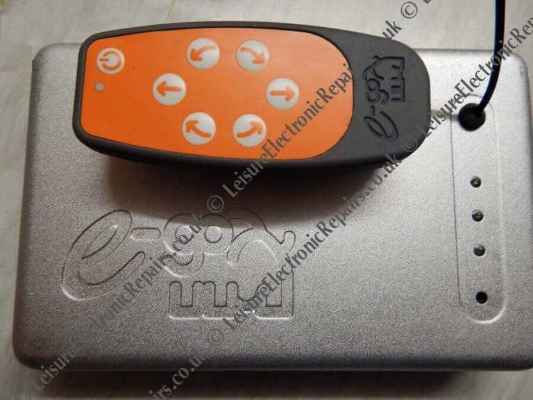 Purple Line e-go caravan mover with remote control
