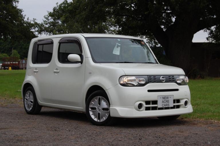 NISSAN CUBE 1.5 White Auto Petrol 2012
