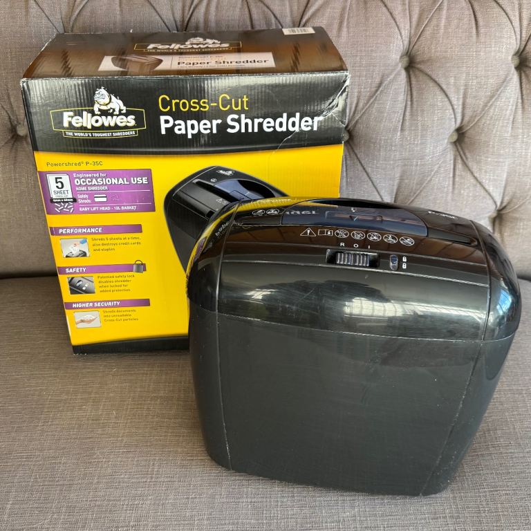 image for Fellowes Cross cut Paper Shredder