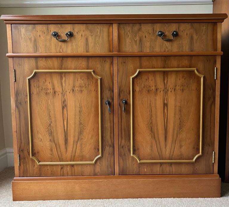 New Plan - Sideboard/Cupboard with drawers