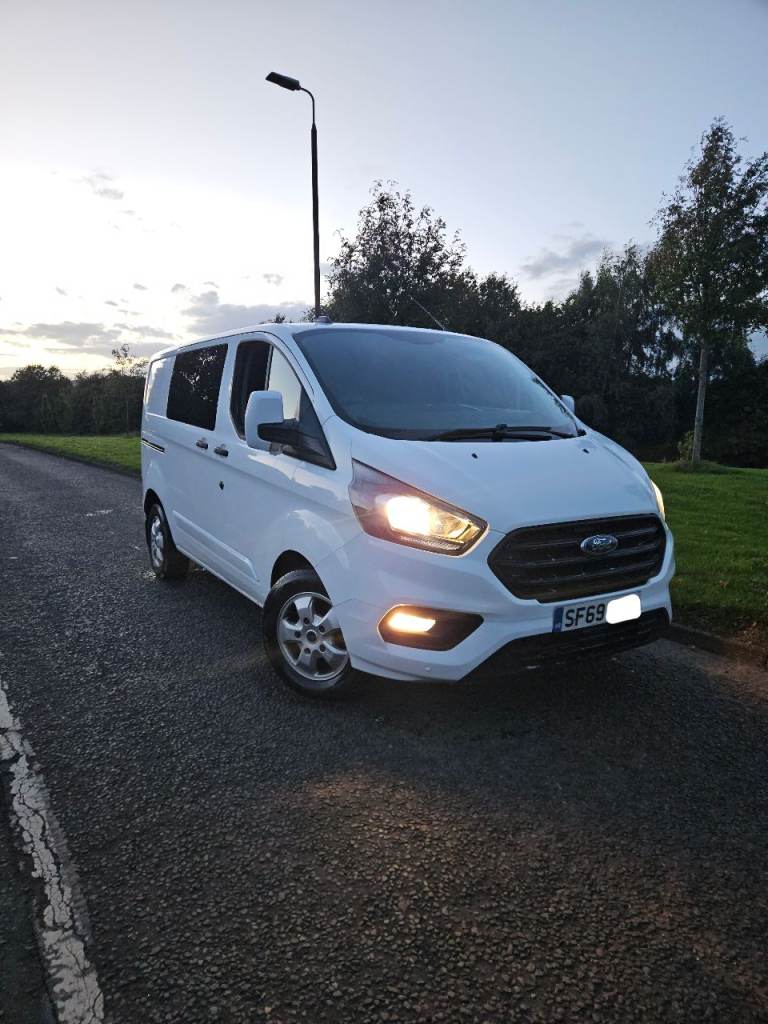 69/ reg Transit Custom crew van 6 seats eco_tech 2.0 ulez comp sim vivaro trafic sprinter relay