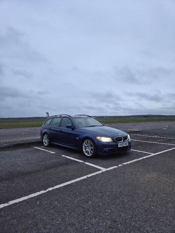 BMW 330i touring manual