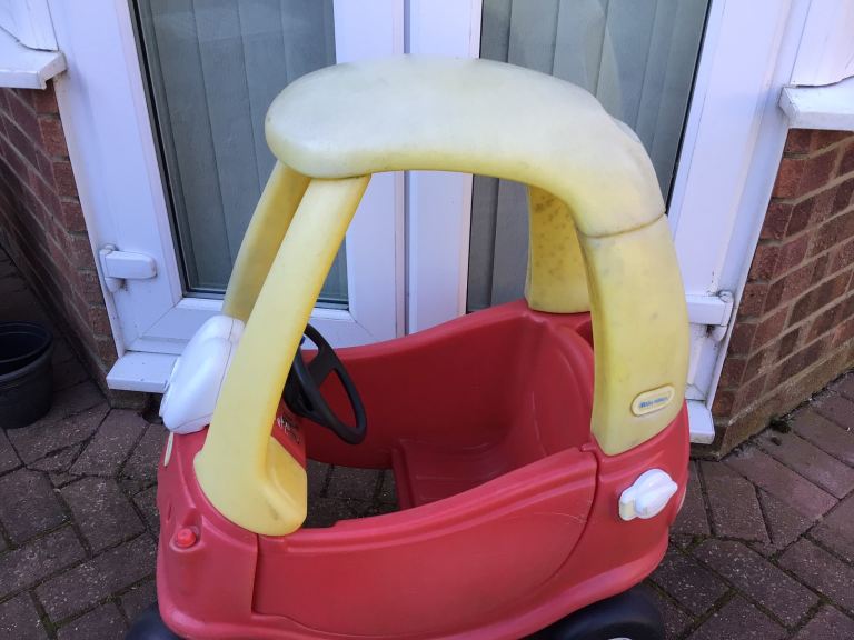 Kids Cozy Coupe Car.
