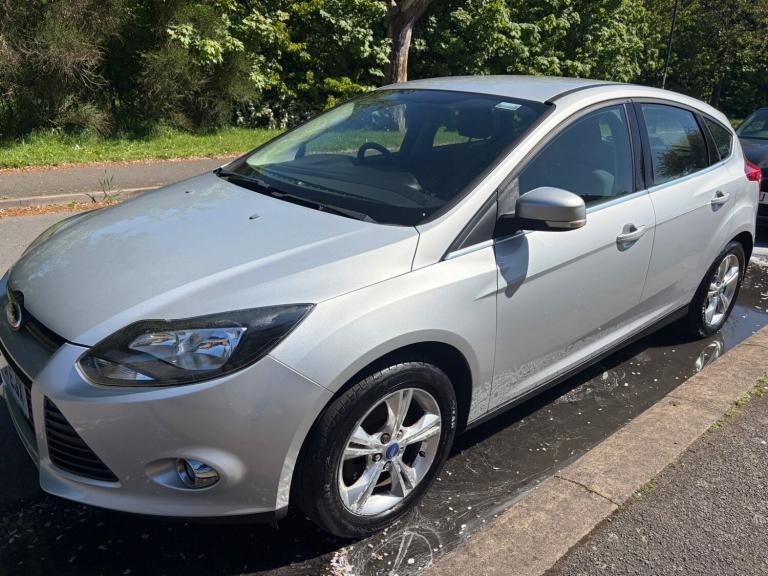 2011 Ford Focus 1.6 Zetec 5dr petrol manual  HATCHBACK Petrol Manual