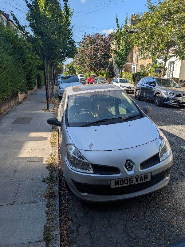Renault, CLIO, Hatchback, 2006, Manual, 1598 (cc), 3 doors
