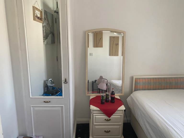 A nice single room to rent in Stratford 12 min walk from Tube station or Westfield