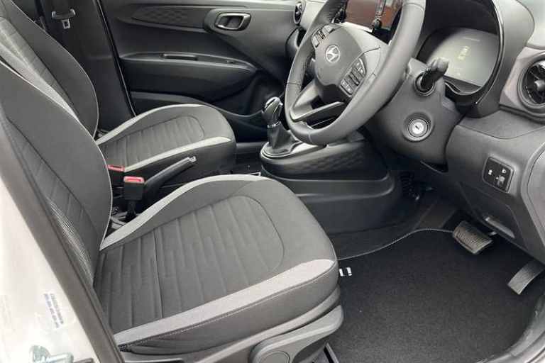 2025 Hyundai i10 1.0 [63] Advance 5dr Auto [Nav] HATCHBACK PETROL Automatic