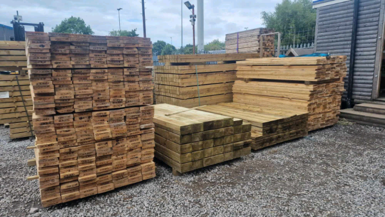 ❤️ TIMBER JOISTS, POSTS AND FENCE BOARDS