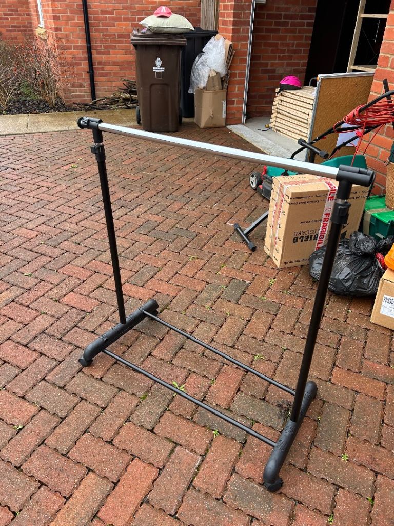 Free - clothes hanging 