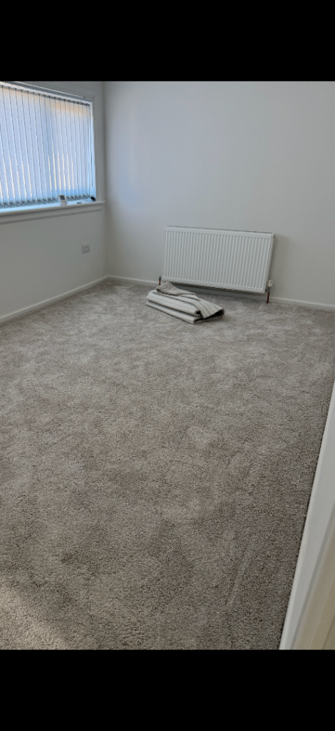 Premium light grey carpet, recently fitted and in excellent condition. Sized at 6x4 metres