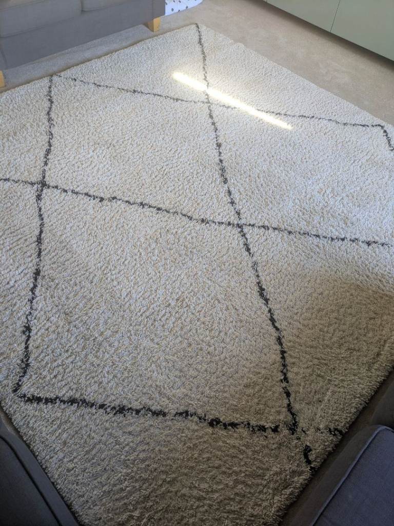 Large Berber Style Shaggy Rug 240x240 cream/black