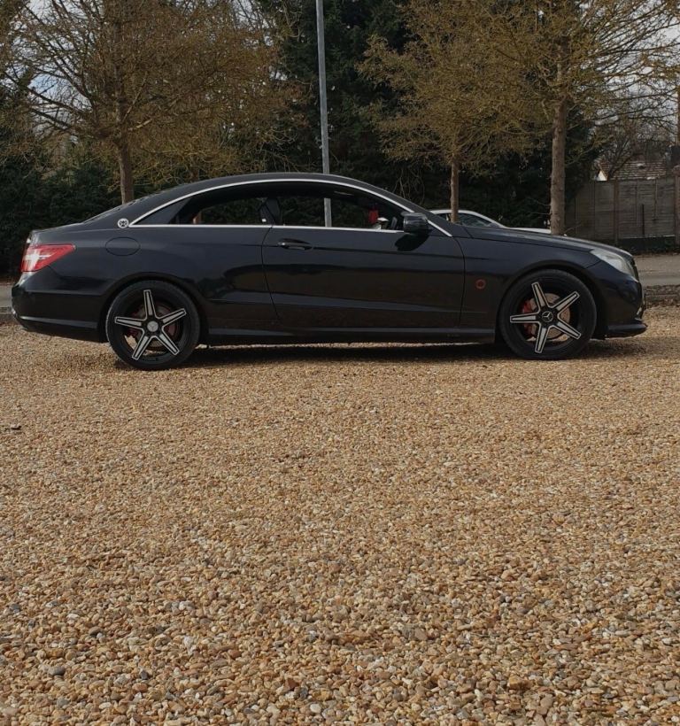 Mercedes 250 blue efficiency full option without glass roof!